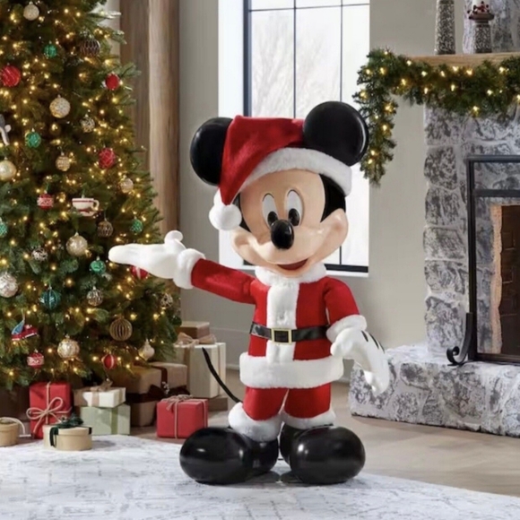 Christmas Animated Mickey Mouse - Picture 4 of 7